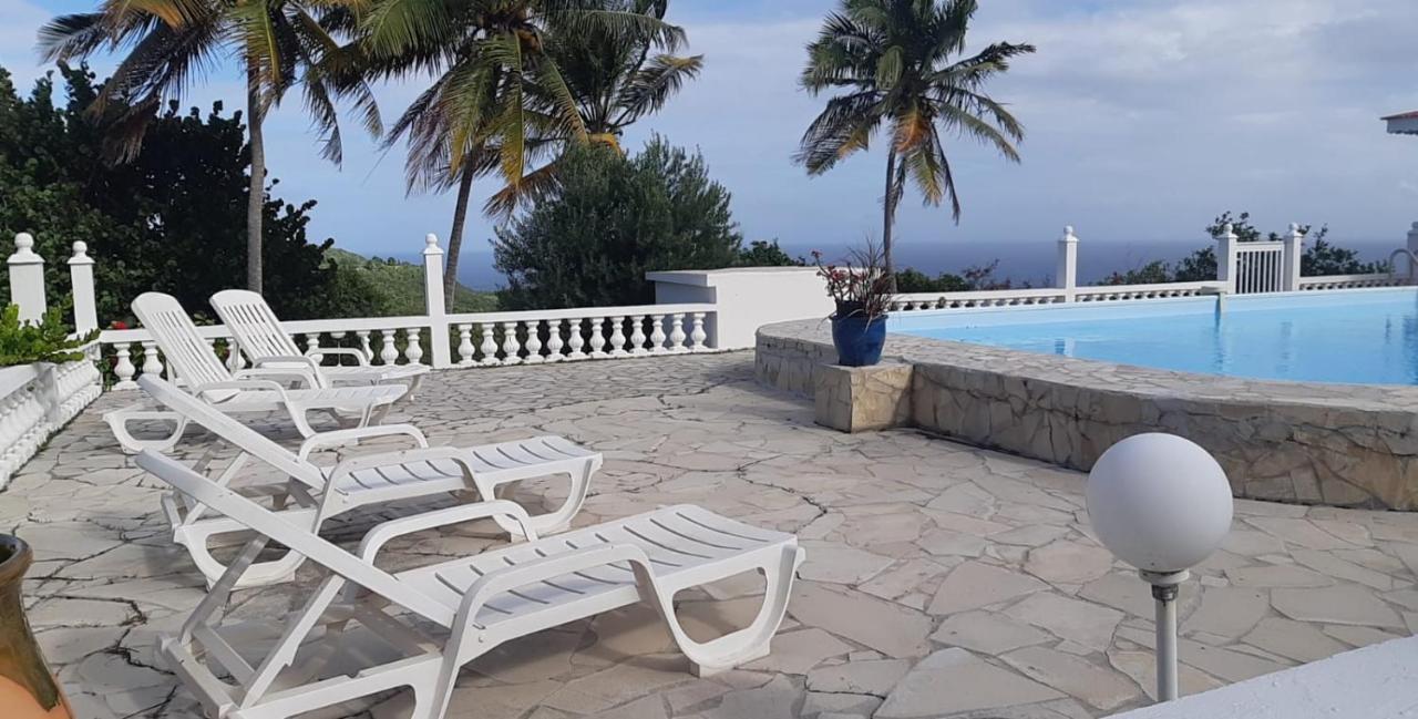Vila Domaine Des Tourterelles Capesterre Exteriér fotografie