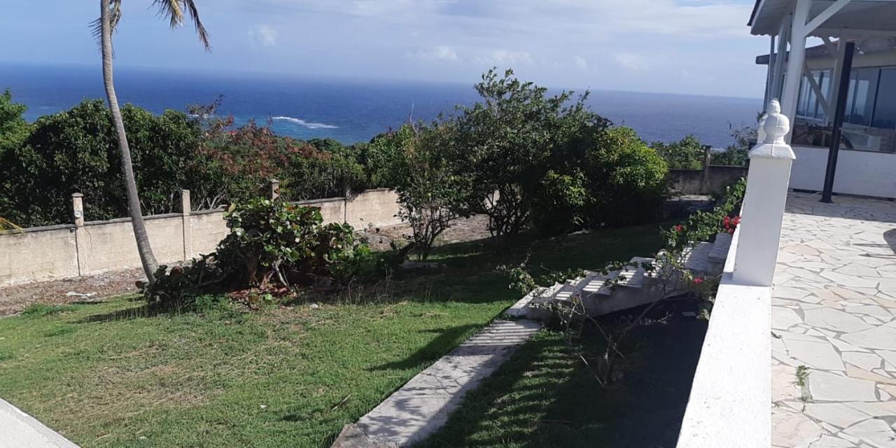 Vila Domaine Des Tourterelles Capesterre Exteriér fotografie